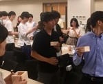 若手科学者賞 お祝い会!
多数のOB・OG・来客が集まってくださいました!