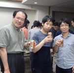 今年のソフトボール大会は雨天中止…
懇親会では腕相撲大会などが行われました!