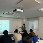 九州大学の丹羽研究室、工学院大学の坂田研究室の学生と交流会を行いました!
お互いに研究発表し、活発にディスカッションを行いました。